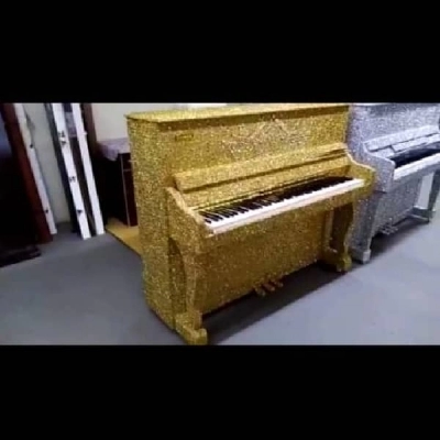 پیانو دیجیتال طرح آکوستیک طلایی کریستال یاماها YAMAHA آکبند - donyayesaaz.com