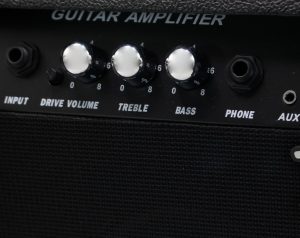 عکس از جزئیات آمپلی فایر فندر Fender TG 15