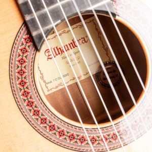 عکس از جزئیات گیتار کلاسیک الحمبرا Alhambra 7 C کارکرده