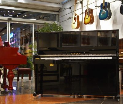 پیانو دیجیتال (طرح آکوستیک) یاماها Yamaha UX 90 آکبند 1
