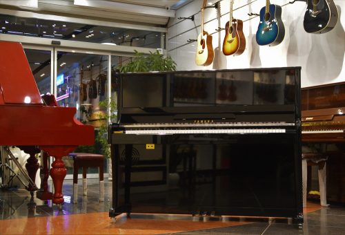 پیانو دیجیتال (طرح آکوستیک) یاماها Yamaha UX 120 آکبند - donyayesaaz.com