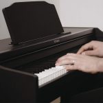 پیانو دیجیتال رولند Roland RP 102 BK کارکرده در حد نو