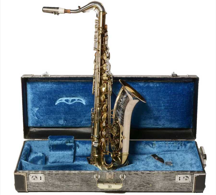 King Super 20 Silver sonic tenor saxophone