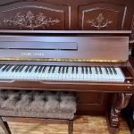 پیانو آکوستیک یانگ چانگ YOUNG CHANG U 121 آکبند
