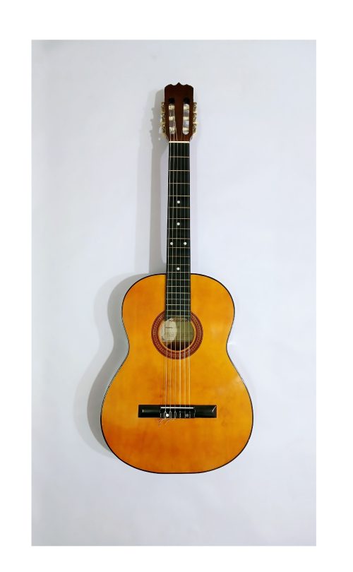 گیتار کلاسیک دست ساز ماهگونی MAHOGONY G 1 P کارکرده تمیز با کارتن - donyayesaaz.com