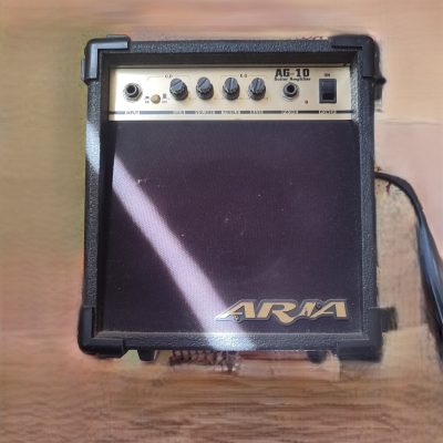 آمپلی فایر گیتار آریا Aria AG 10 کارکرده در حد نو با کارتن 1